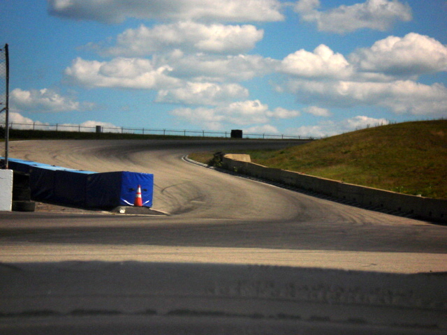 gal/2007 Loudon Track Day/pictures_072.jpg